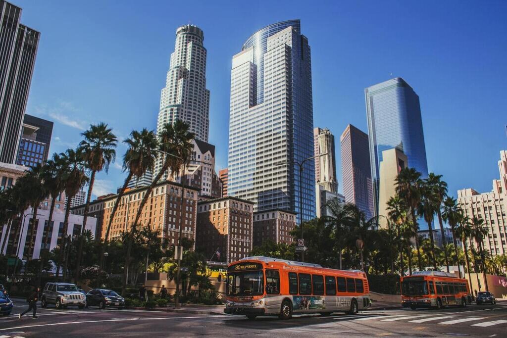 LO QUE NECESITAS SABER CUANDO CONDUZCAS EN LOS ÁNGELES